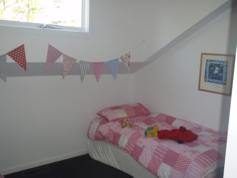 16 Lincoln Street, Yarraville VIC 3013