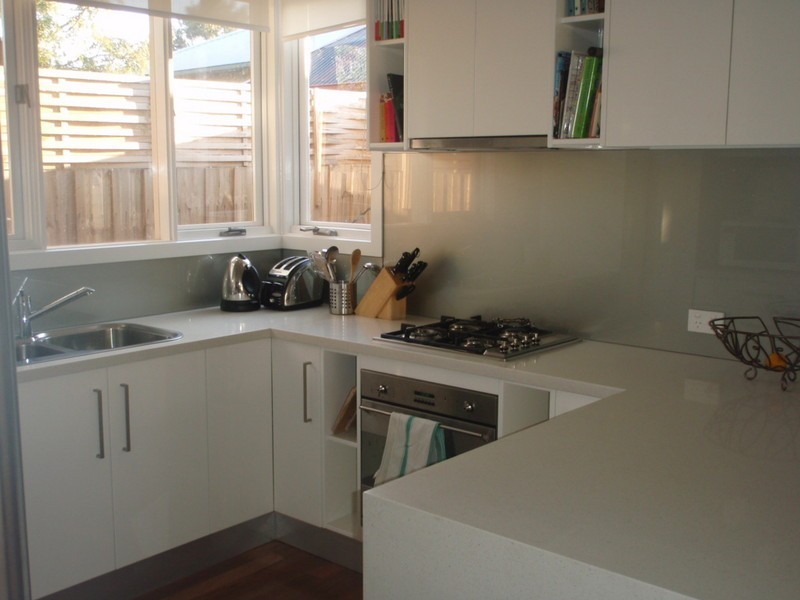 16 Lincoln Street, Yarraville VIC 3013