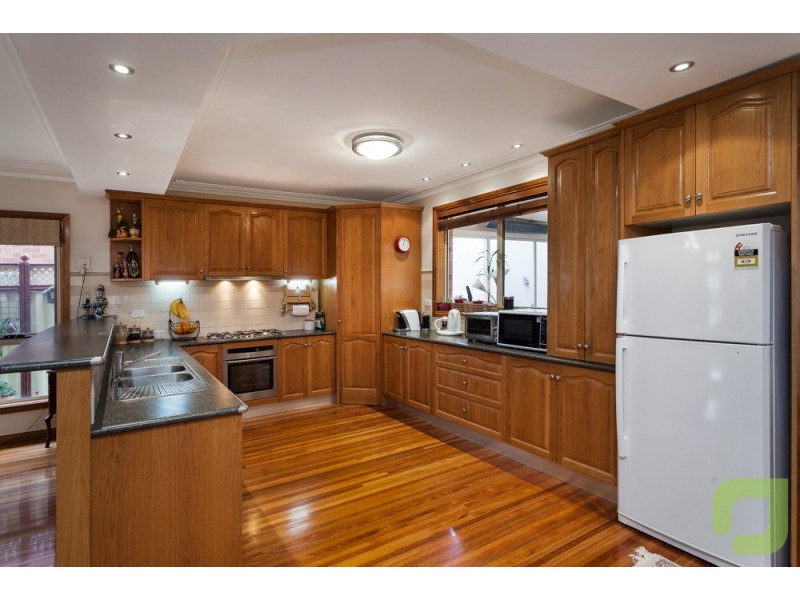 28 Aloha Street, South Kingsville VIC 3015