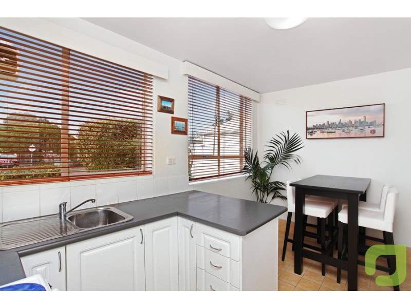 1/13 Dover Road, Williamstown VIC 3016