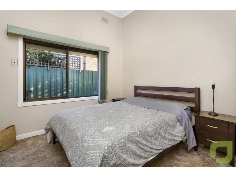 8 Elizabeth Street, Newport VIC 3015