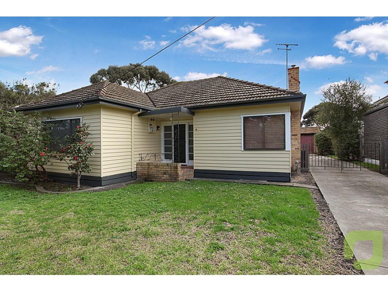 10 Rosshire Road, Newport VIC 3015