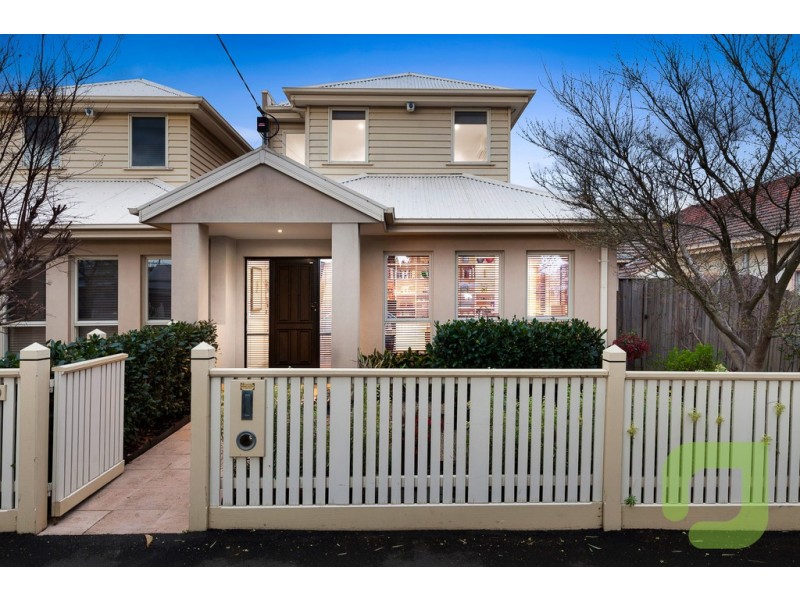 110 North Road, Newport VIC 3015