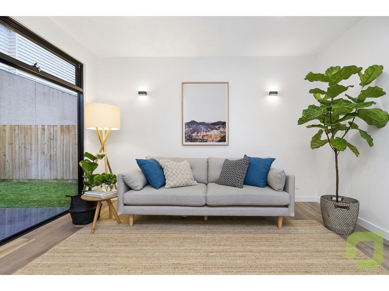 21 Alexander Street, Seddon VIC 3011