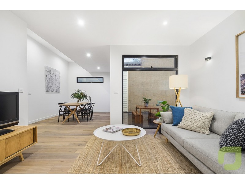 21 Alexander Street, Seddon VIC 3011