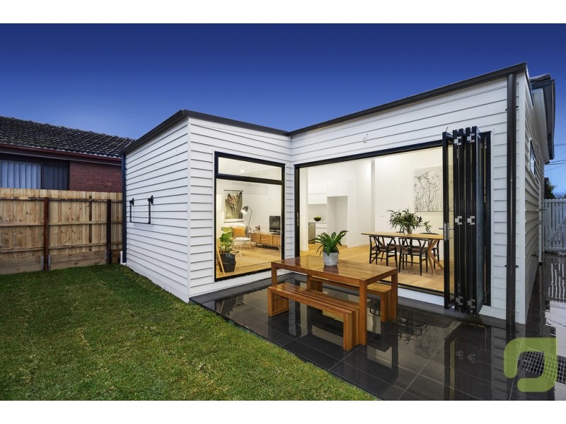 21 Alexander Street, Seddon VIC 3011