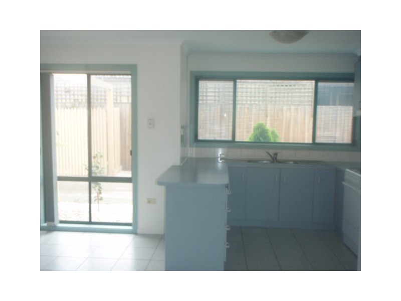 2/5 Watt Street, Spotswood VIC 3015