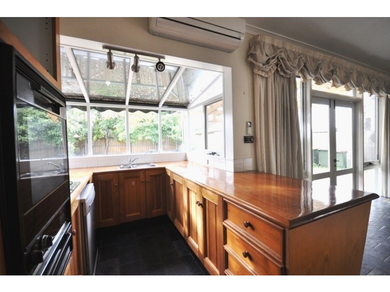 14 Beena Avenue, Carnegie VIC 3163