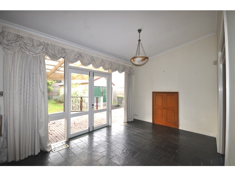 14 Beena Avenue, Carnegie VIC 3163