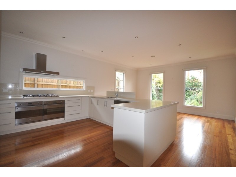 23a Oakdene Crescent, Carnegie VIC 3163