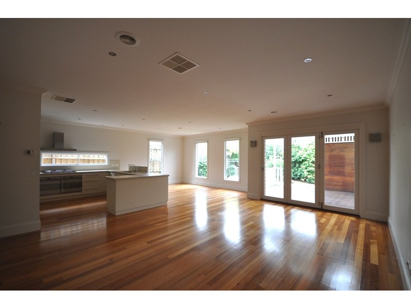 23a Oakdene Crescent, Carnegie VIC 3163