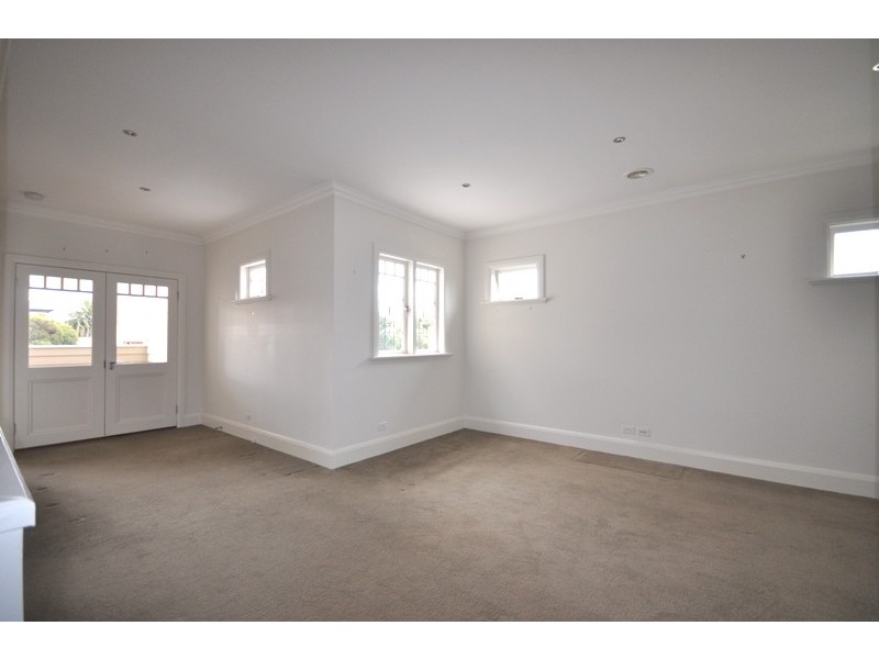 23a Oakdene Crescent, Carnegie VIC 3163