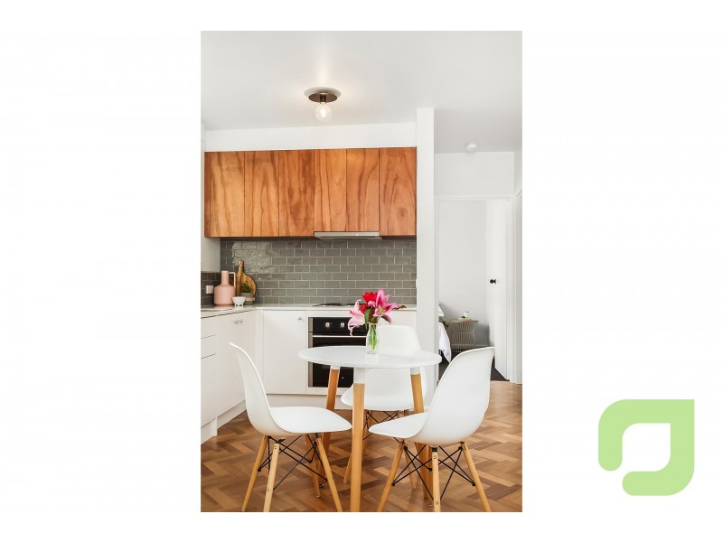 4/294 Nicholson Street, Seddon VIC 3011