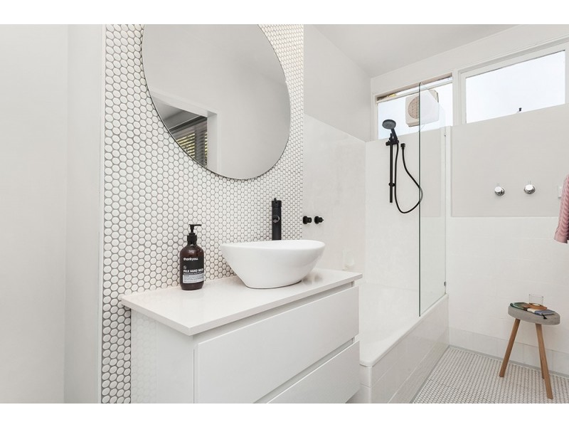 4/294 Nicholson Street, Seddon VIC 3011