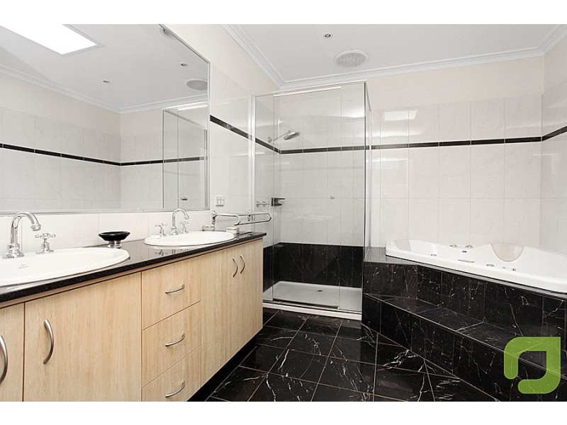 68 Station Road, Seddon VIC 3011