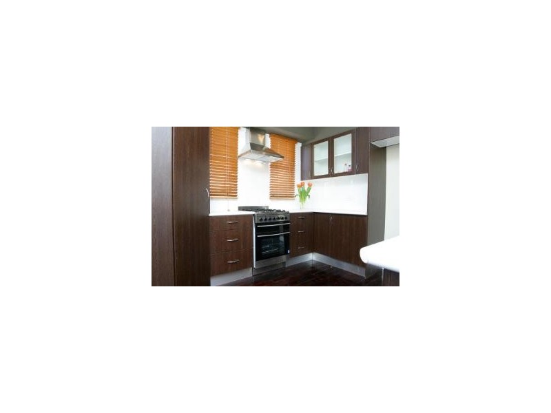 9 Empress Avenue, Kingsville VIC 3012