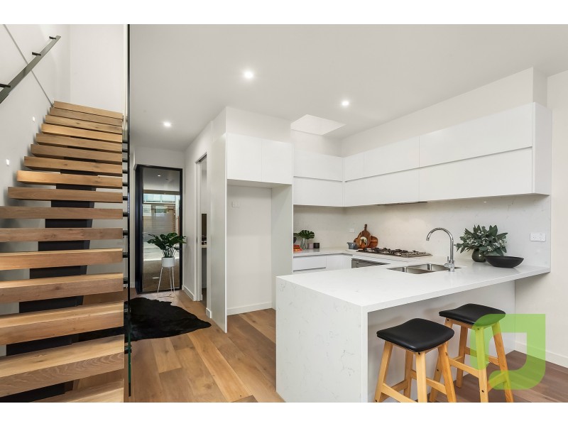 5B Emma Street, Seddon VIC 3011