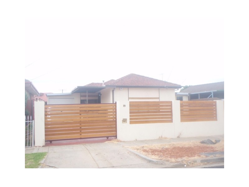 35 Browne Avenue, St Albans VIC 3021