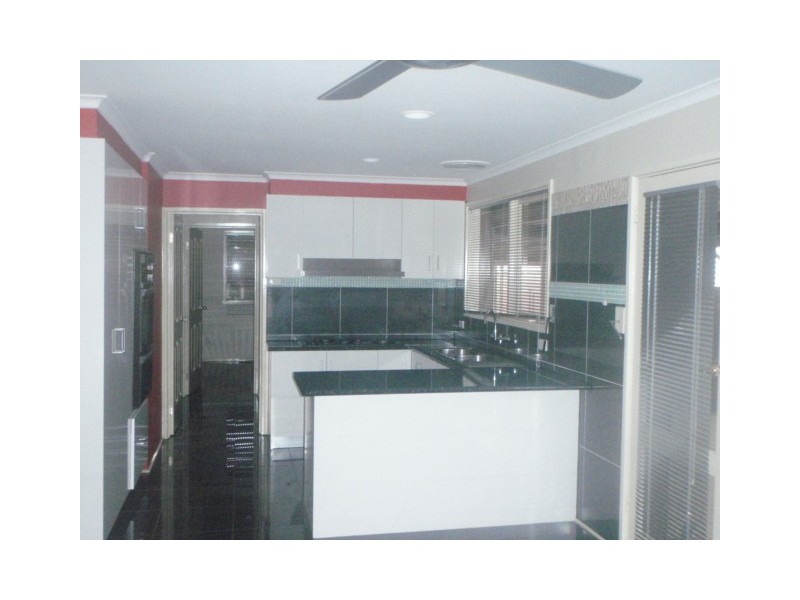 35 Browne Avenue, St Albans VIC 3021