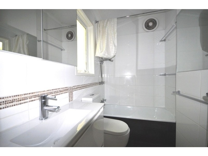 20 Beena Avenue, Carnegie VIC 3163