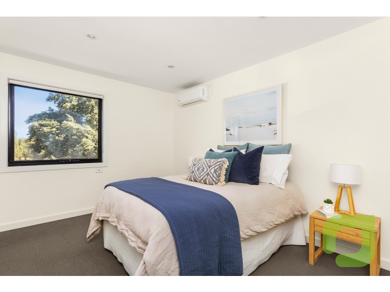 30 Derwent Street, Newport VIC 3015