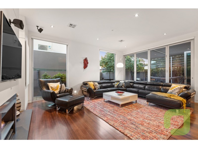 241 Melbourne Road, Newport VIC 3015