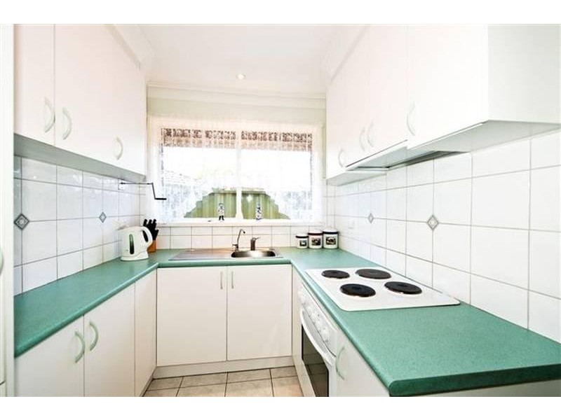 3/4  Hatfield Court, Footscray VIC 3011