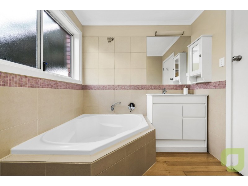 107 Grieve Parade, Altona VIC 3018