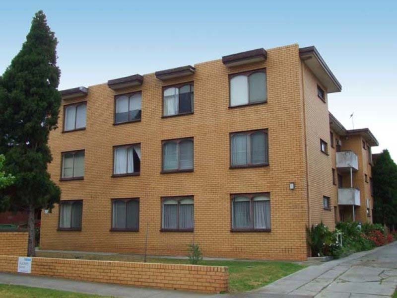 13/99 Cowper Street, Footscray VIC 3011