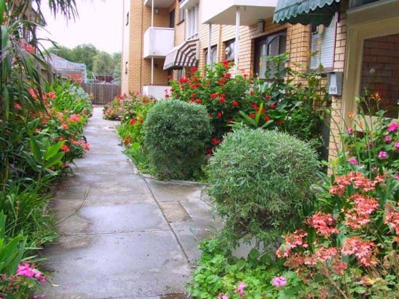 13/99 Cowper Street, Footscray VIC 3011