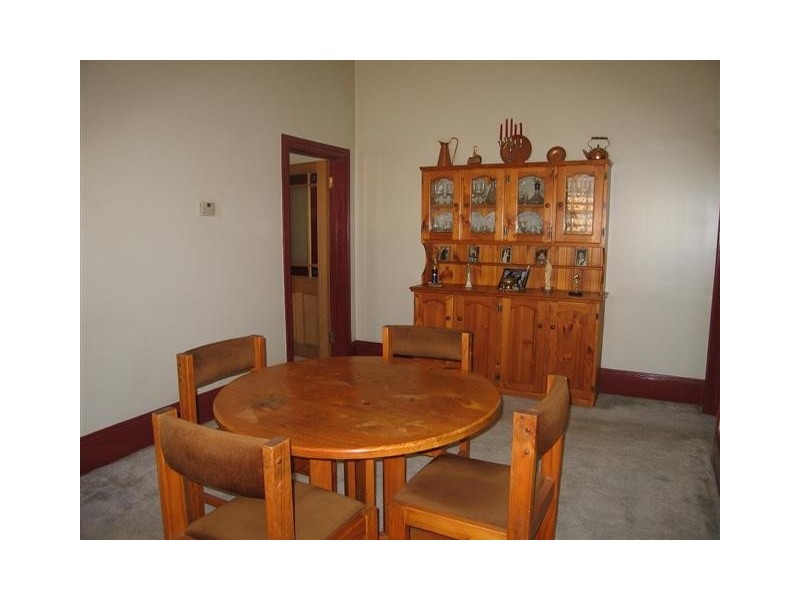 206 Ballarat Road, Footscray VIC 3011