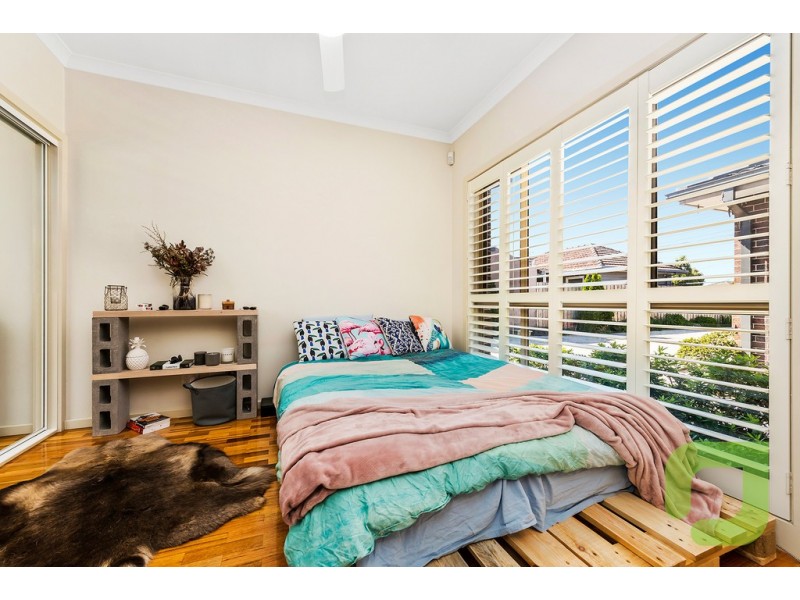 2/324 Blackshaws Road, Altona North VIC 3025