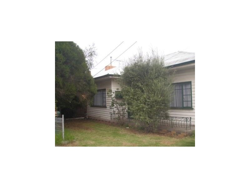 51 Cypress Avenue, Brooklyn VIC 3012