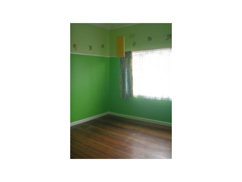 51 Cypress Avenue, Brooklyn VIC 3012