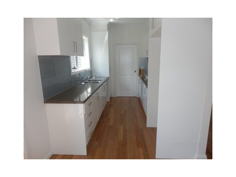 3/7 Dubbo Street, Albion VIC 3020