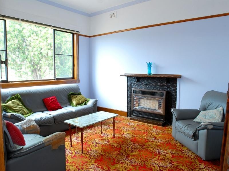 28 Suffolk Street, Maidstone VIC 3012