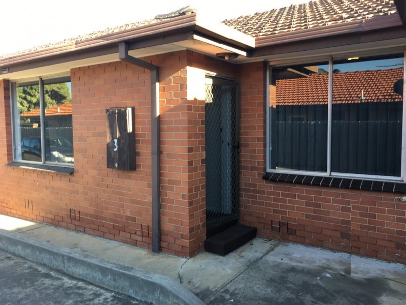 3/96 Saltly Street, South Kingsville VIC 3015