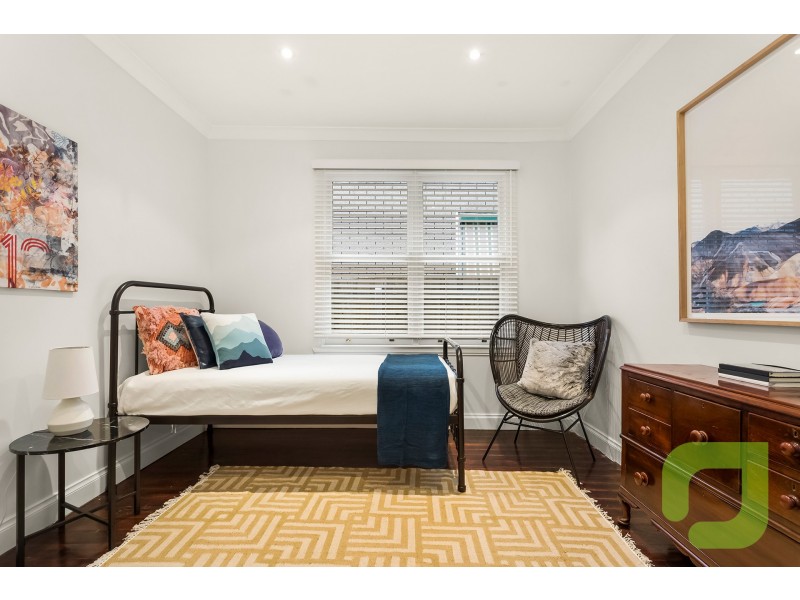 9 Empress Avenue, Kingsville VIC 3012