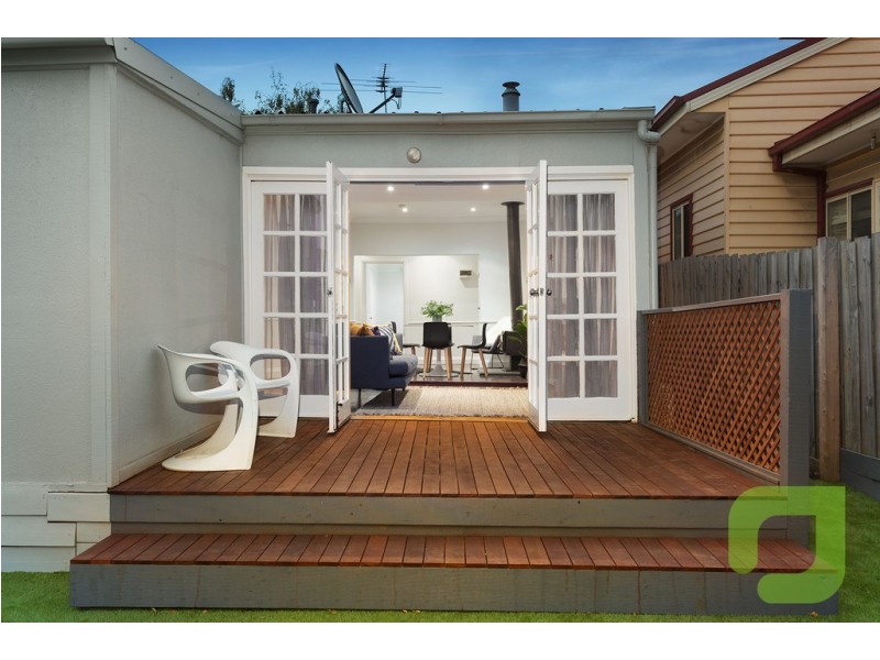 9 Empress Avenue, Kingsville VIC 3012