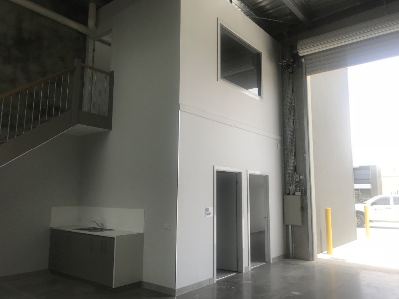 2/91 Riverside Ave, Werribee VIC 3030