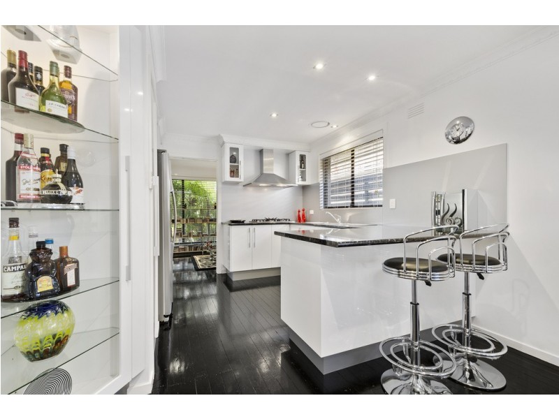 64 Coronation Street, Kingsville VIC 3012