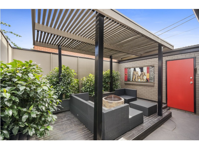 64 Coronation Street, Kingsville VIC 3012