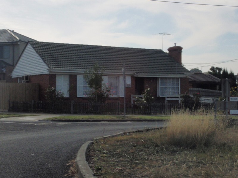 25 Bent Street, St Albans VIC 3021