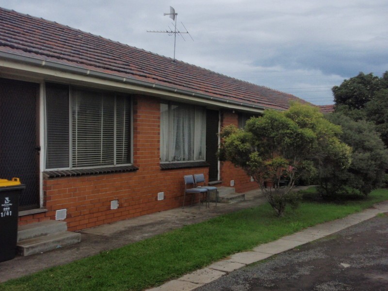 2/41 Cypress Avenue, Brooklyn VIC 3012