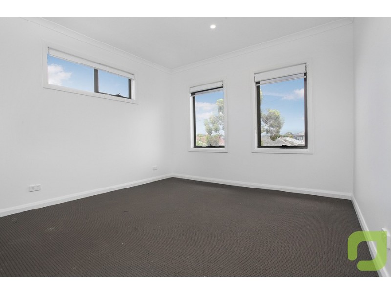 1/28 Thomas Street, Laverton VIC 3028
