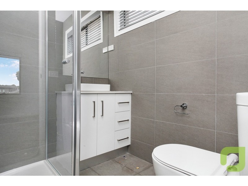 1/28 Thomas Street, Laverton VIC 3028