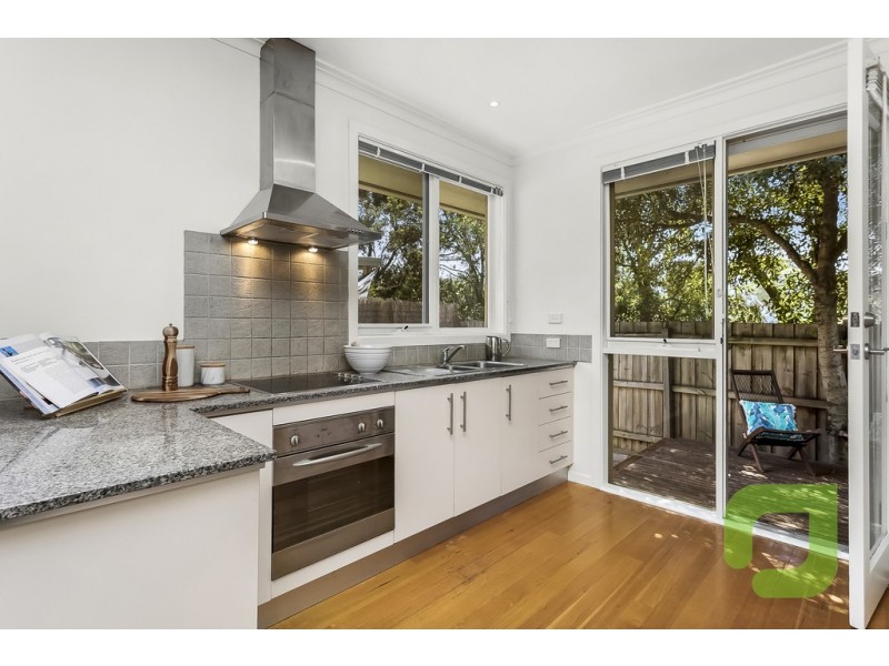 8/18 Blandford Street, West Footscray VIC 3012