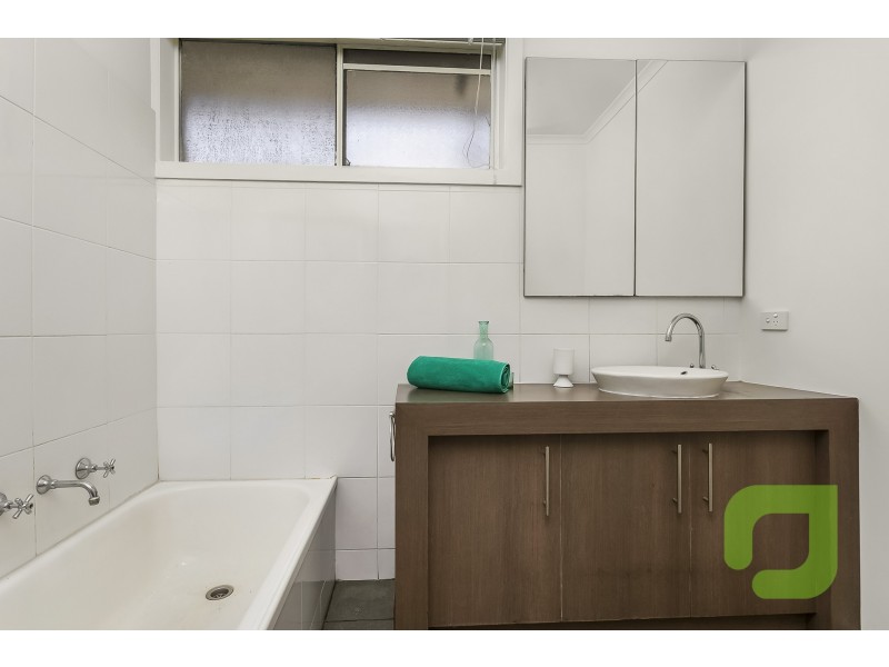 8/18 Blandford Street, West Footscray VIC 3012