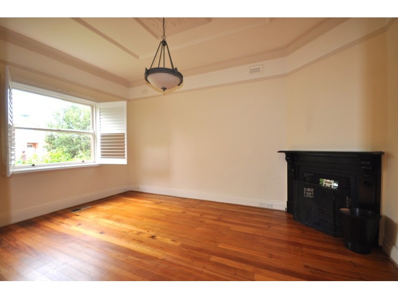 12 Beena Avenue, Carnegie VIC 3163