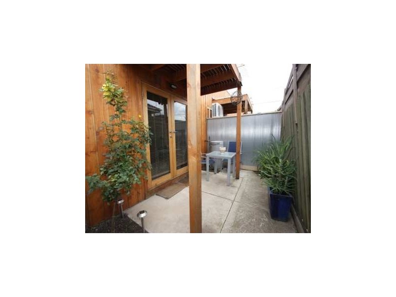 3 Bishop Street, Kingsville VIC 3012